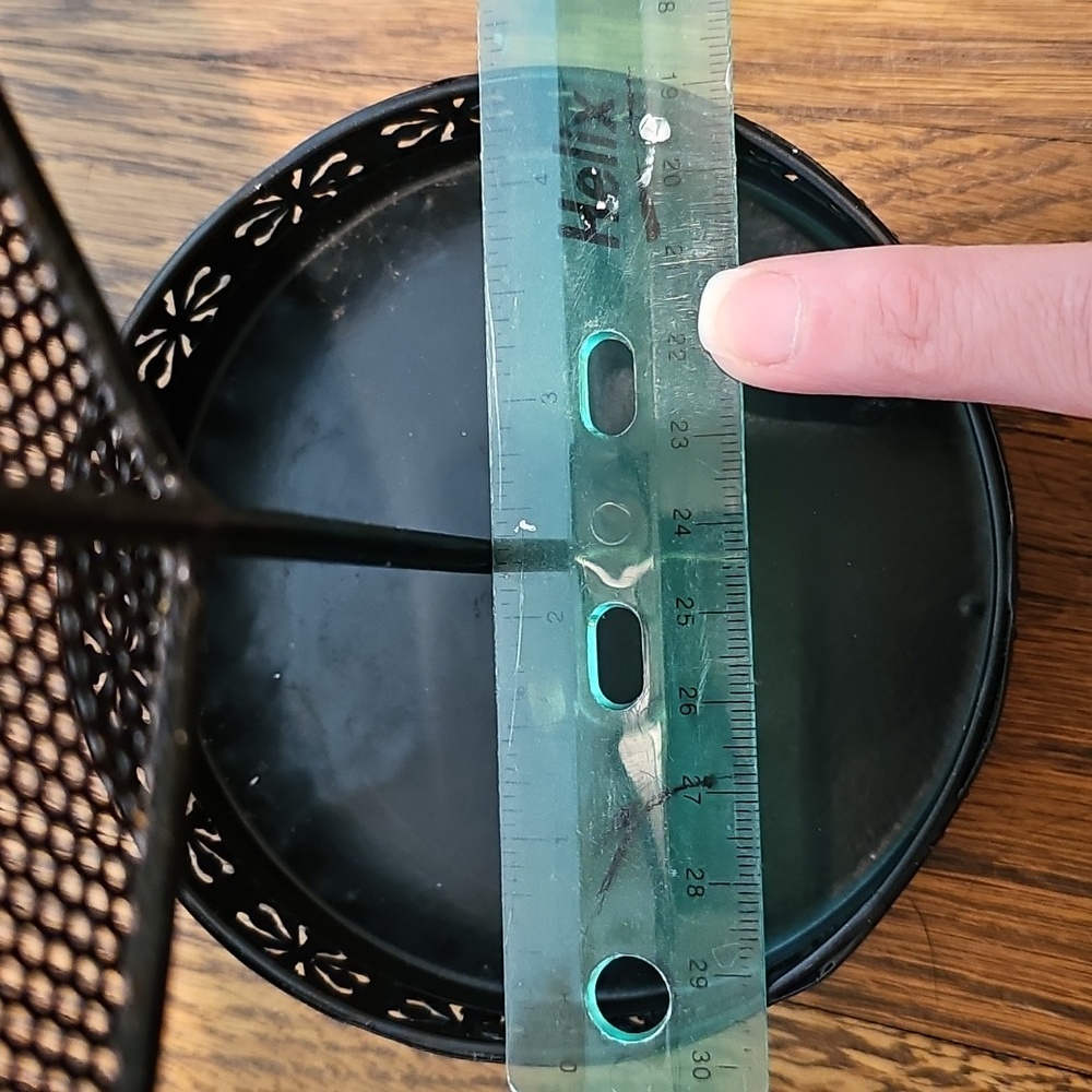 Black Metal Heart Shaped Jewelry Organizer - Picture 6 of 7